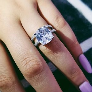 NEW Luxury Silver Wedding Rings Set